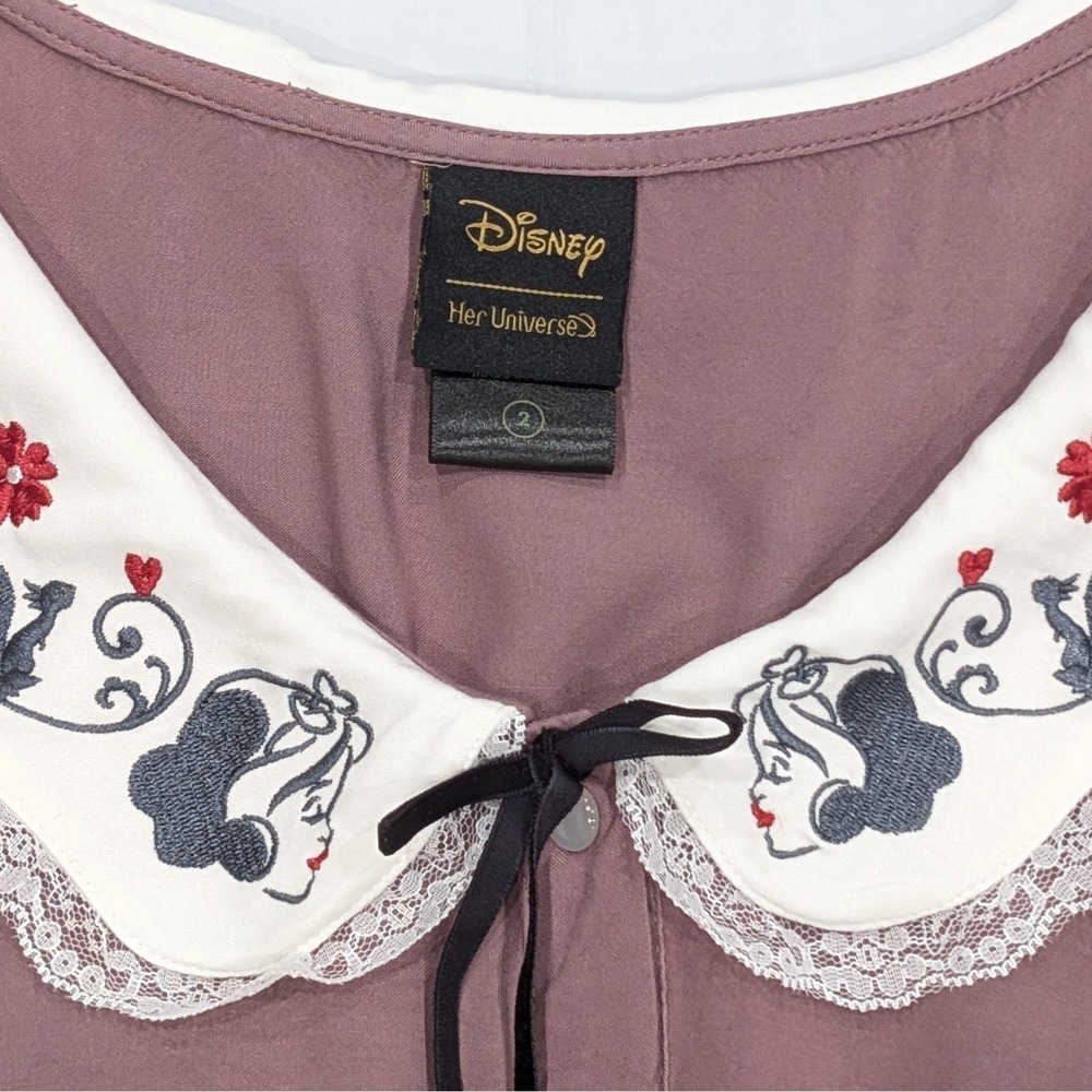 Disney Her Universe Snow White Top Mauve Empire Waist Peplum Smocked Embroidered - Picture 4 of 10